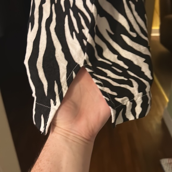 Zebra blouse - Picture 6 of 6